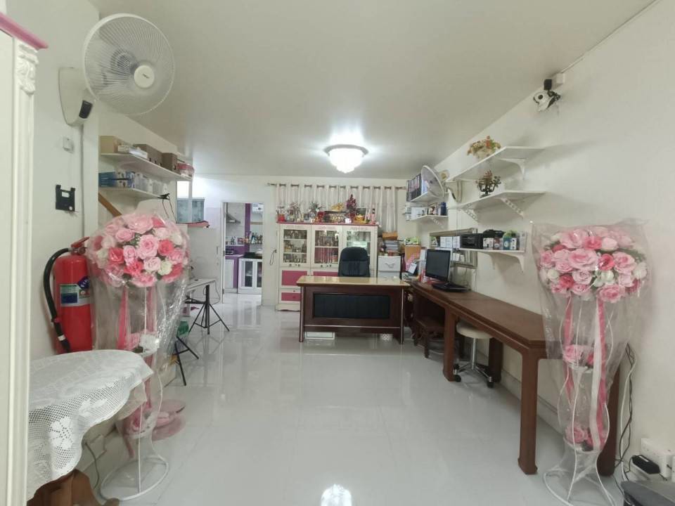 ขายด่วน-ทาวเฮ้าส์ราคาถูกมาก-ทำเลดีเยี่ยม-หมู่บ้านพฤกษาพรีเว่-เลียบด่วน-เกษตรนวมินทร์