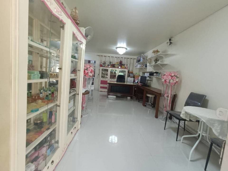 ขายด่วน-ทาวเฮ้าส์ราคาถูกมาก-ทำเลดีเยี่ยม-หมู่บ้านพฤกษาพรีเว่-เลียบด่วน-เกษตรนวมินทร์