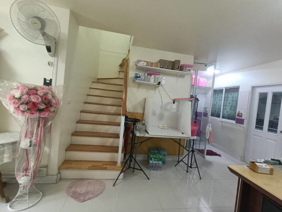 ขายด่วน-ทาวเฮ้าส์ราคาถูกมาก-ทำเลดีเยี่ยม-หมู่บ้านพฤกษาพรีเว่-เลียบด่วน-เกษตรนวมินทร์