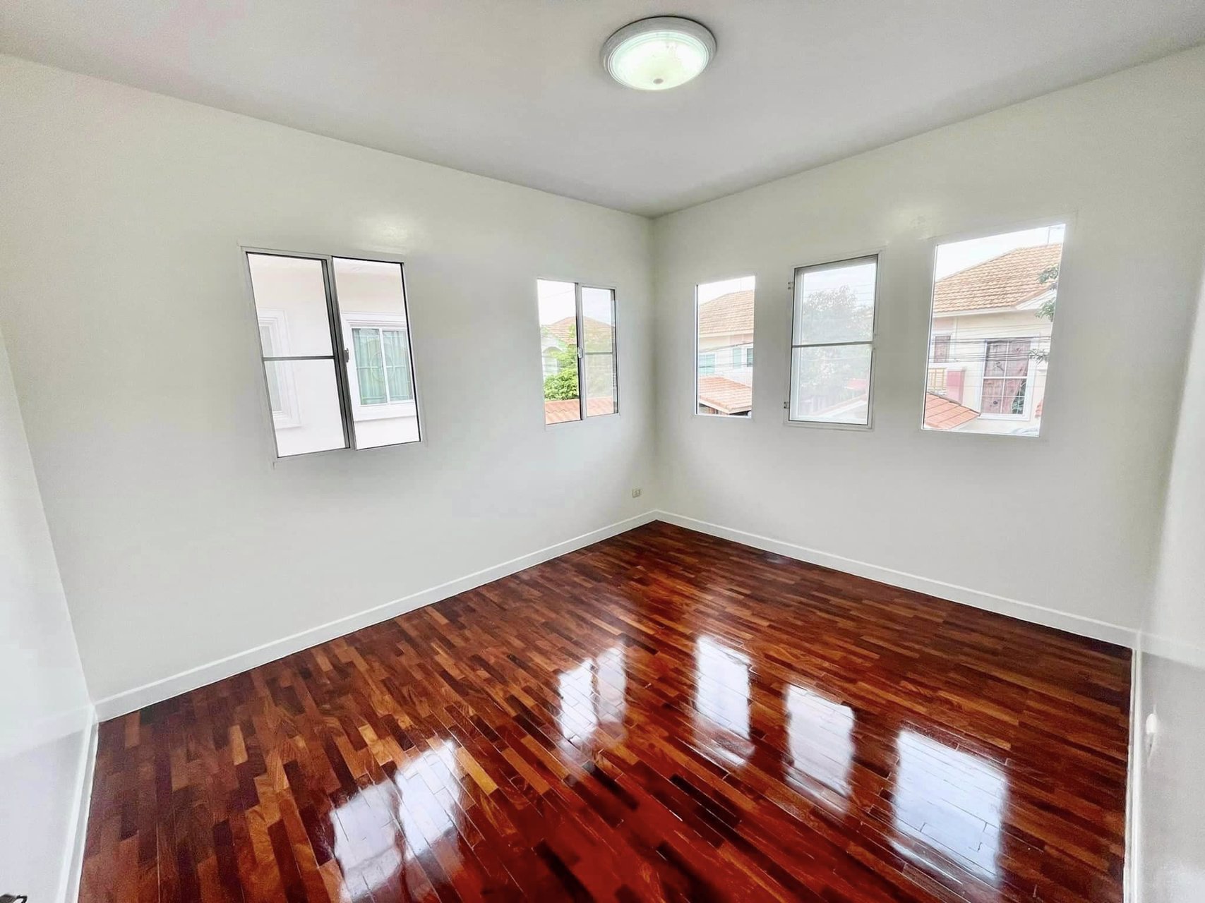 ขายด่วน-ขายถูก-บ้านเดี่ยว-รีโนเวทใหม่ทั้งหลัง-หมู่บ้านภัสสร-12