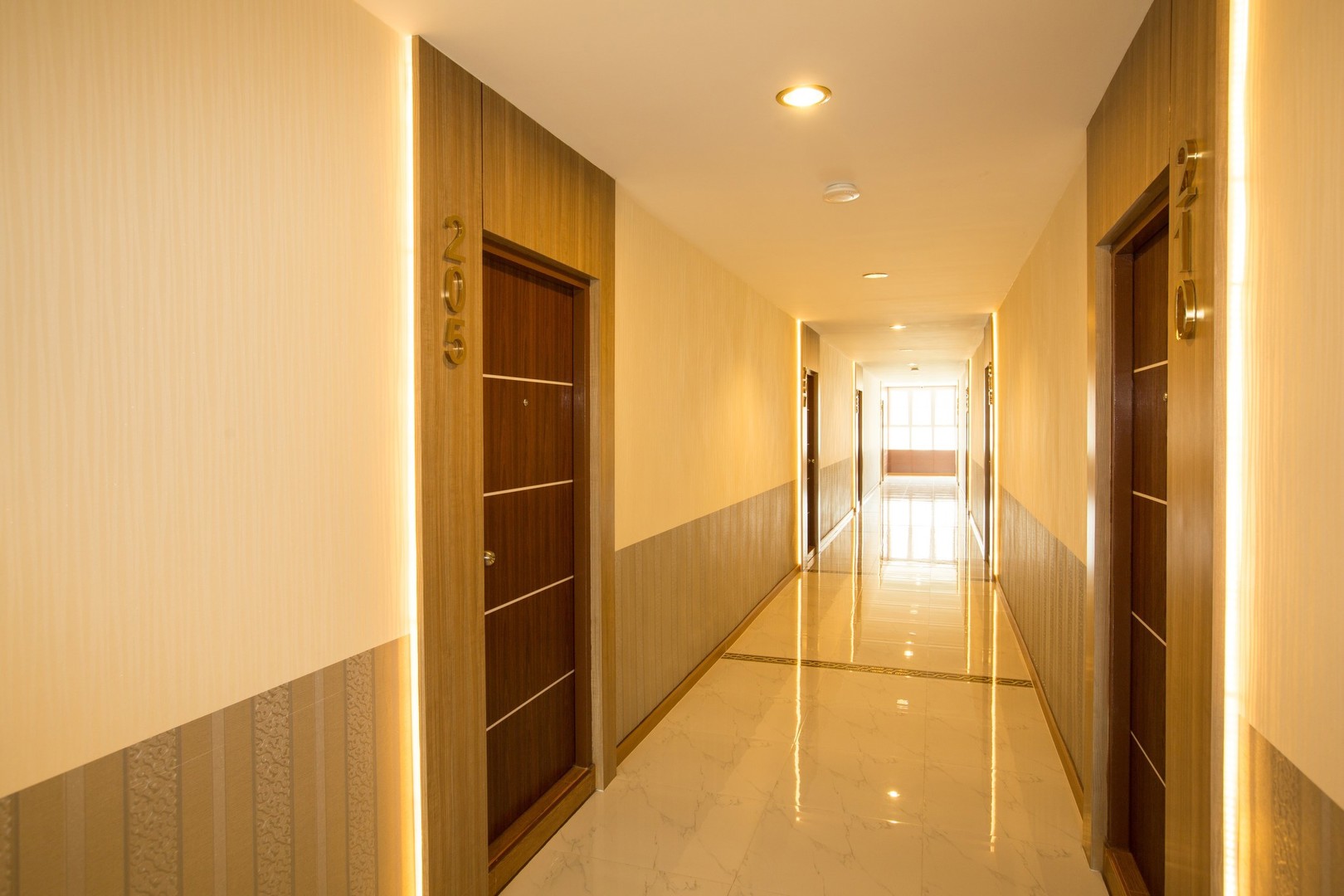 โรงแรม-ทริปเปิลทรี