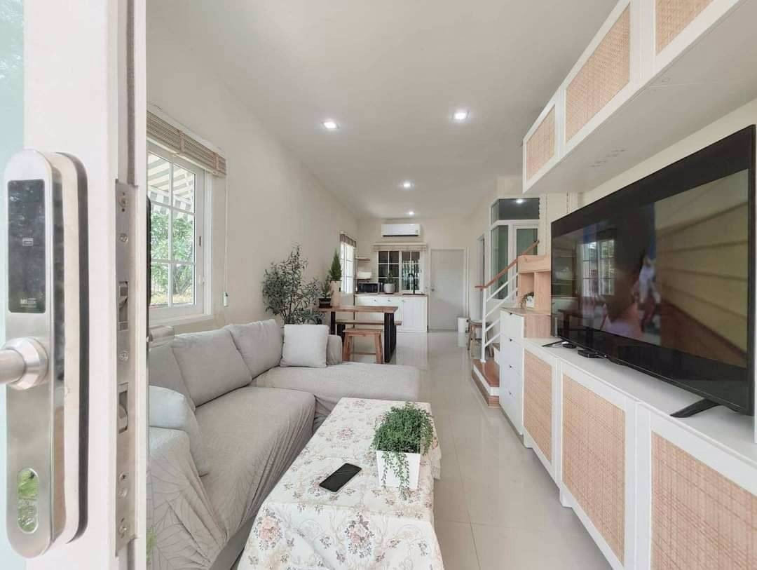 พร้อมเข้าอยู่เลย-สวยสุดในโครงการ-ขายบ้านสวยพร้อมตกแต่งสไตล์อังกฤษ-golden-town-วิภาวดี-รังสิต