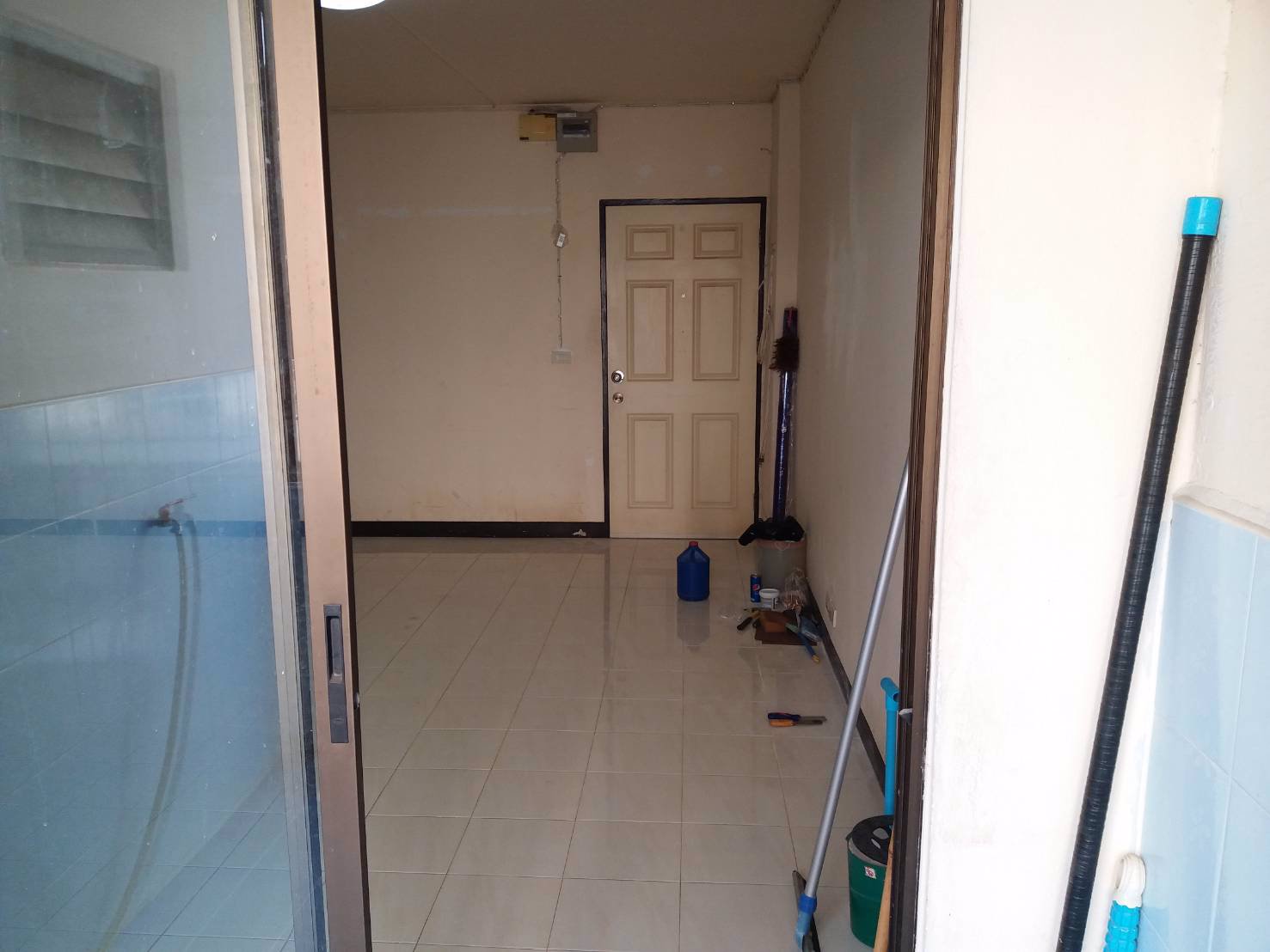 ขายเทพลีลาคอนโดทาวน์-ตึก-a-ชั้น-6-ห้องคู่ตีทะลุ-เนื้อที่-4906-ตรม-ซลาดพร้าว-94-พลับพลา-วังทอ