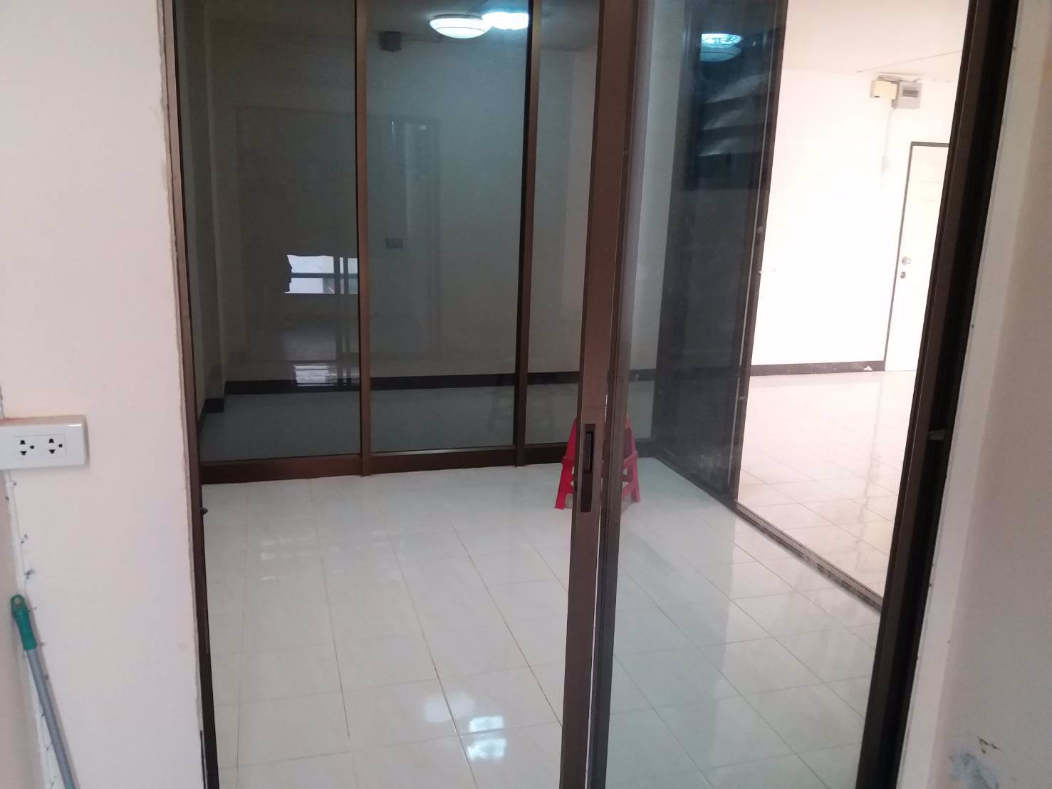 ขายเทพลีลาคอนโดทาวน์-ตึก-a-ชั้น-6-ห้องคู่ตีทะลุ-เนื้อที่-4906-ตรม-ซลาดพร้าว-94-พลับพลา-วังทอ