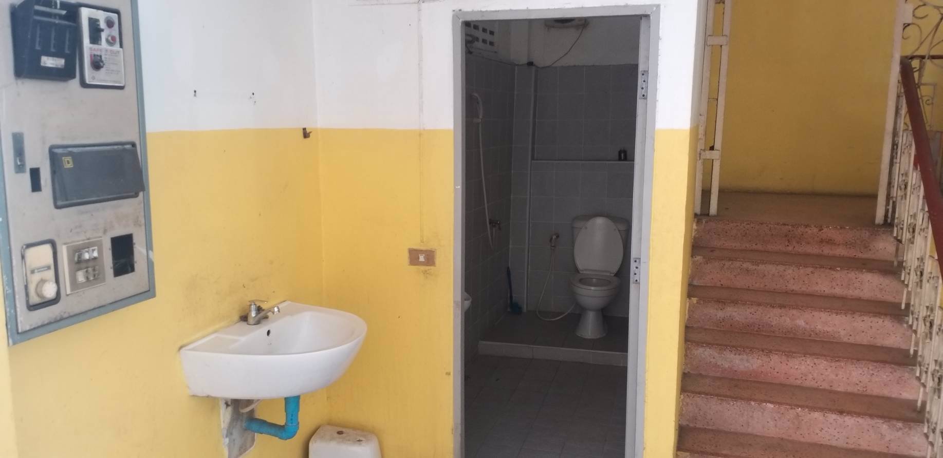 ขายอาคารพานิชย์2คูหา-พร้อมโรงงานติดถนนบางแค