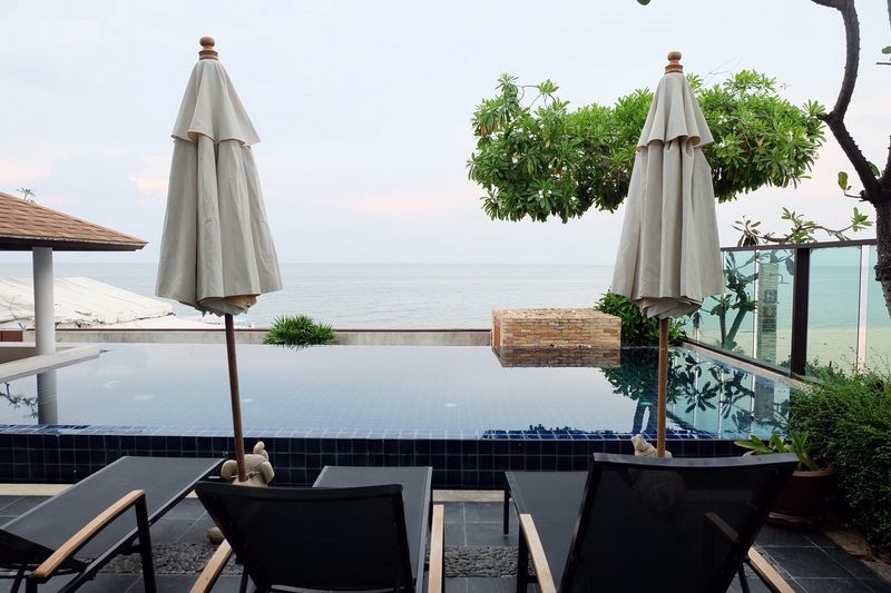 ขายบ้านเดี่ยว-2-ชั้น-3-ห้องนอน-3-ห้องน้ำ-สระว่ายน้ำส่วนตัว-ติดหน้าชายหาดชะอำ-หัวหิน