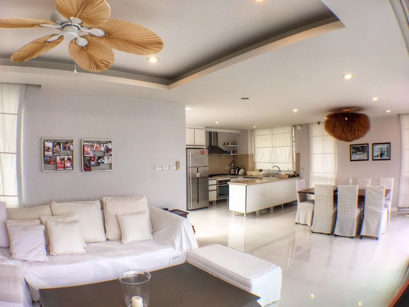 ขายบ้านเดี่ยว-2-ชั้น-3-ห้องนอน-3-ห้องน้ำ-สระว่ายน้ำส่วนตัว-ติดหน้าชายหาดชะอำ-หัวหิน