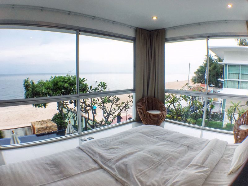 ขายบ้านเดี่ยว-2-ชั้น-3-ห้องนอน-3-ห้องน้ำ-สระว่ายน้ำส่วนตัว-ติดหน้าชายหาดชะอำ-หัวหิน