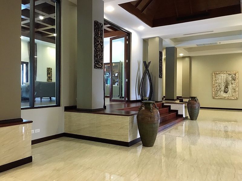 ขายบ้านหรูพร้อมที่ดิน-ในสนามกอล์ฟ-ปาล์มฮิลล์-หัวหิน-พร้อมวิวสนามกอล์ฟ-ตกแต่ง-หรูหรา-สวยงาม-พร้อมอยู่