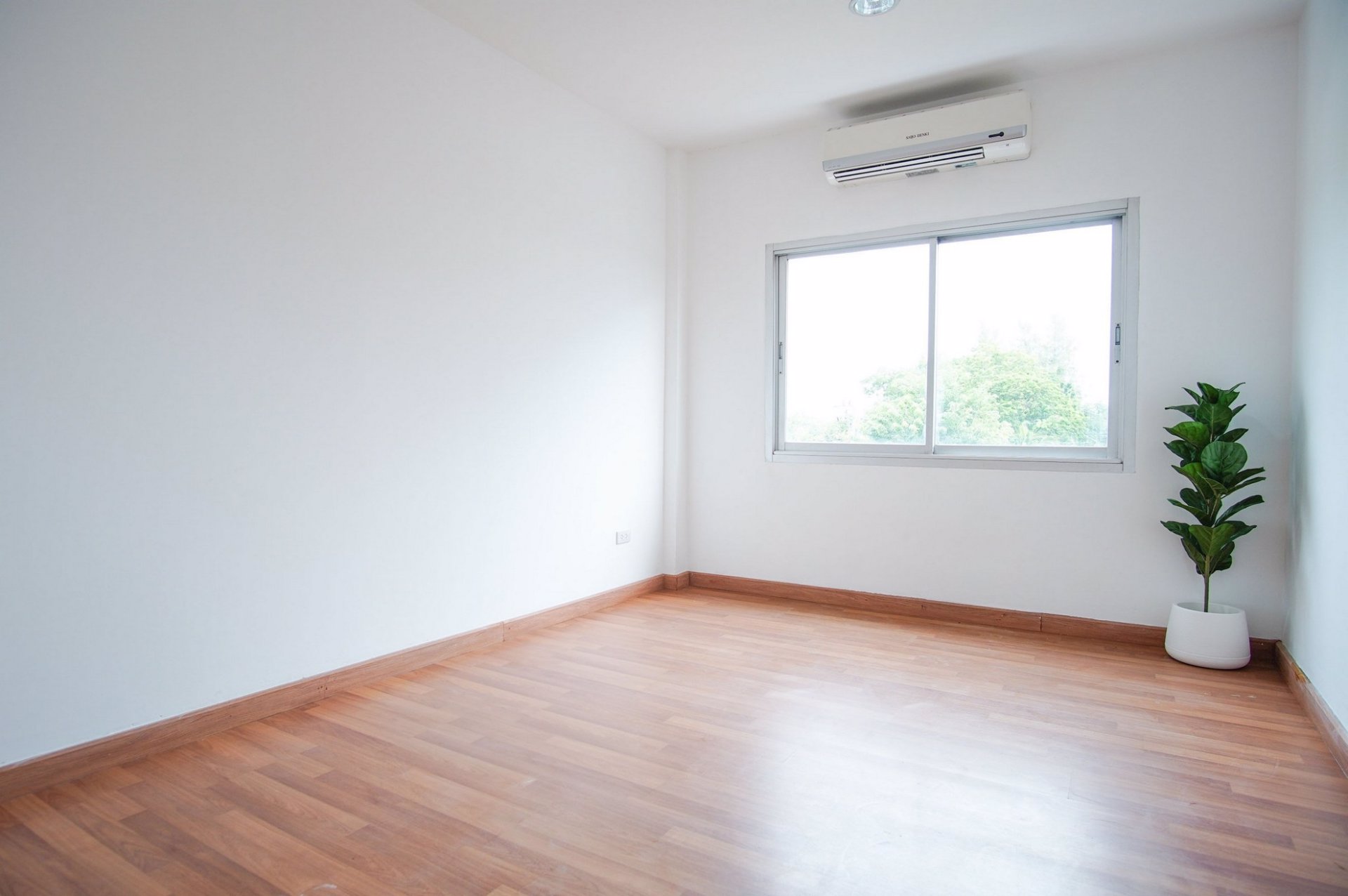 ขายทาวน์โฮม3ช้้น-หมู่บ้านสนารา-วิภาวดีรังสิต27-แต่งสวยเหมือนใหม่