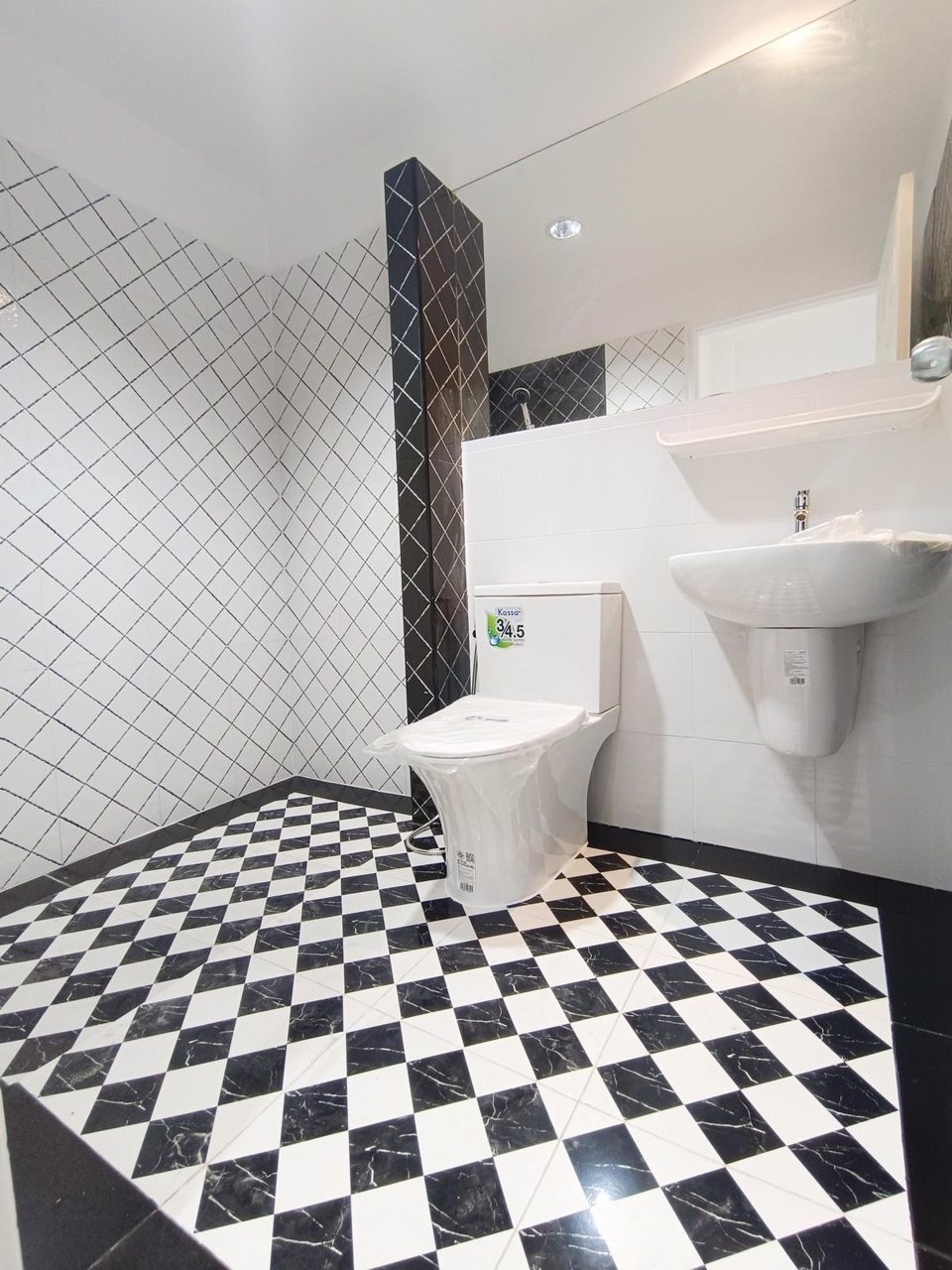 ขายทาวน์โฮม3ช้้น-หมู่บ้านสนารา-วิภาวดีรังสิต27-แต่งสวยเหมือนใหม่