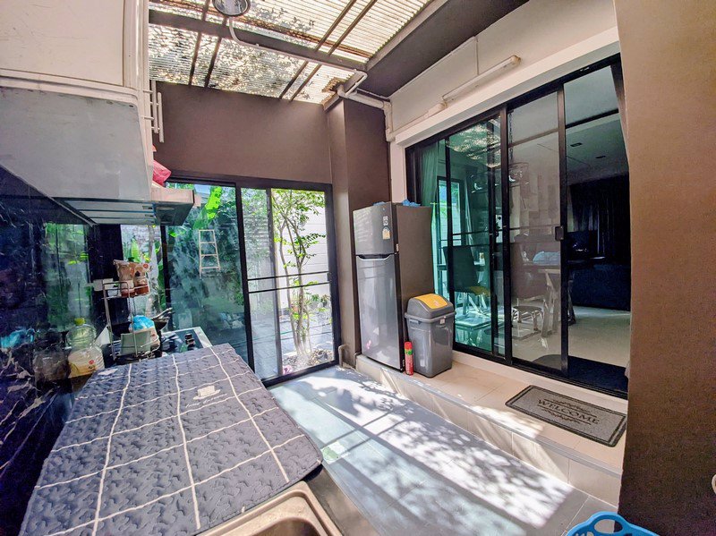 ขายด่วน-บ้านกลางเมือง-กัลปพฤกษ์-หลังมุม-ตกแต่งสวย-ลากกระเป๋าพร้อมเข้าอยู่ได้ทันที