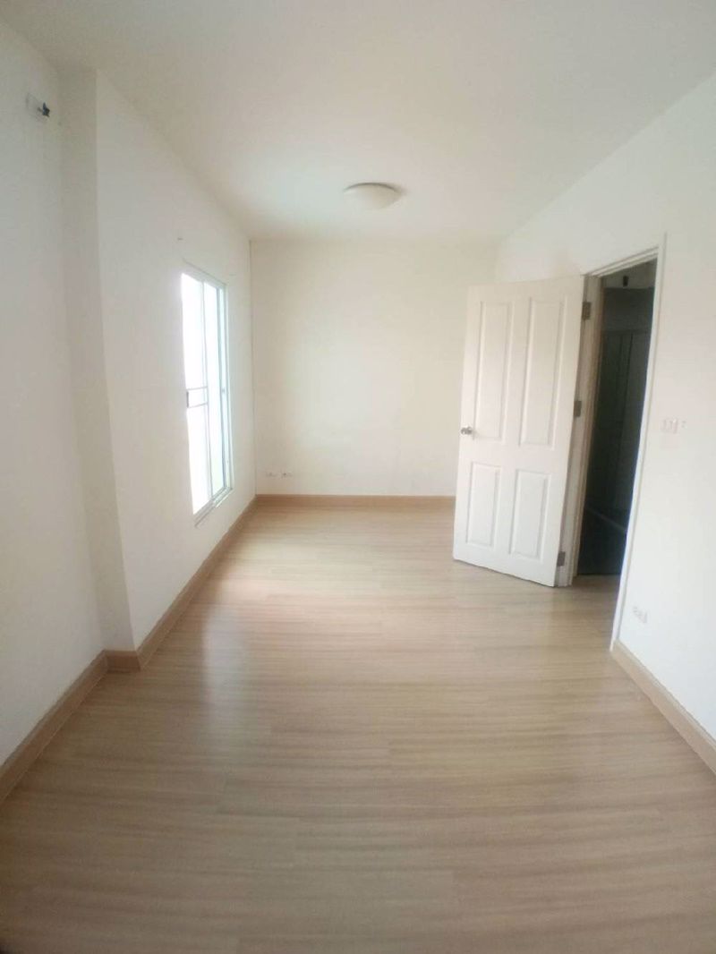 ขายทาวเฮาส์-2-ชั้นโครงการหมู่บ้านพฤกษาวิลล์-สะแกงาม-พระราม2-เนื้อที่-175-ตรวา-ใกล้เซ็นทรัลพระราม-2