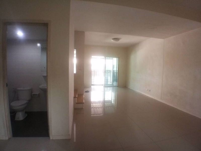 ขายทาวเฮาส์-2-ชั้นโครงการหมู่บ้านพฤกษาวิลล์-สะแกงาม-พระราม2-เนื้อที่-175-ตรวา-ใกล้เซ็นทรัลพระราม-2