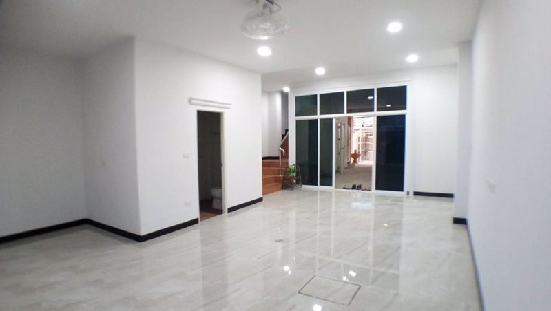 ขาย-อาคารพาณิชย์-โฮมออฟฟิต-4ชั้น-384-ตรวา-รีโนเวทใหม่ทั้งหลัง-ใกล้-bts-ตลาดพลู