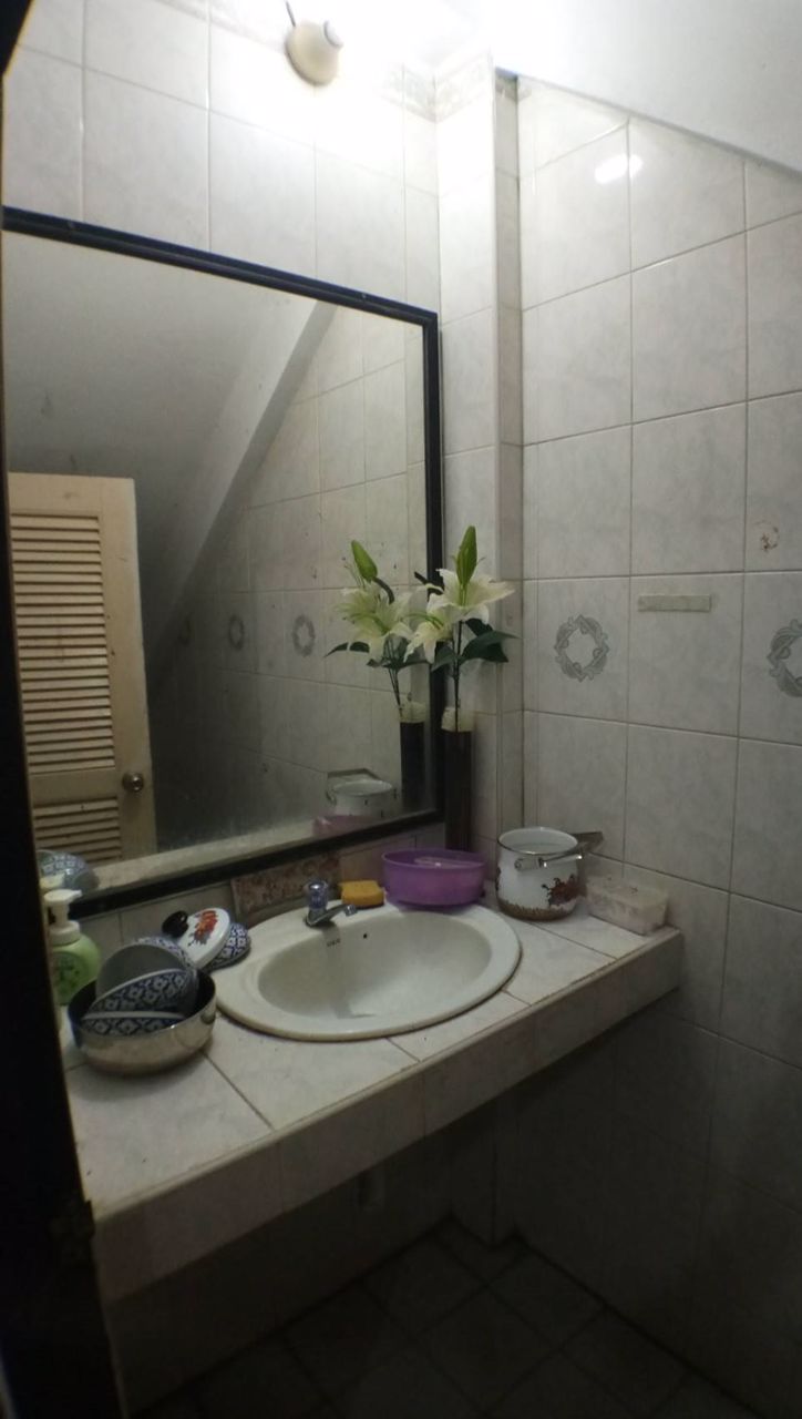 ขายถูกมาก-ทาวน์เฮาส์-3-ชั้น-หมู่บ้านอู่ทองเพลส-โครงการ2-เนื้อที่-18-ตรวา-ใกล้ทำเลแนวรถไฟฟ้าสายสีเขี