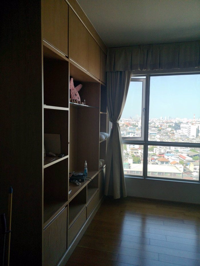 ขายด่วน-ไฮฟ์ตากสิน-คอนโดมิเนียม-hive-taksin-ชั้น19-ห้องขนาด-6647-ตรม-ติดสถานีรถไฟฟ้า