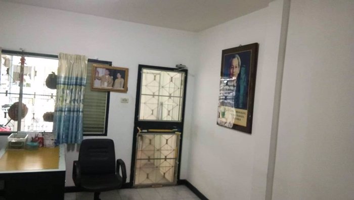 ขาย-ทาวน์เฮาส์-3-ชั้น-หมู่บ้านอู่ทองเพลส-โครงการ2-เนื้อที่-18-ตรวา-พร้อมเฟอร์