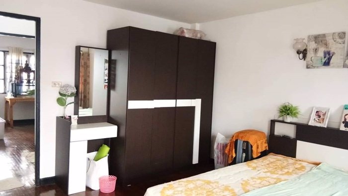 ขาย-ทาวน์เฮาส์-3-ชั้น-หมู่บ้านอู่ทองเพลส-โครงการ2-เนื้อที่-18-ตรวา-พร้อมเฟอร์