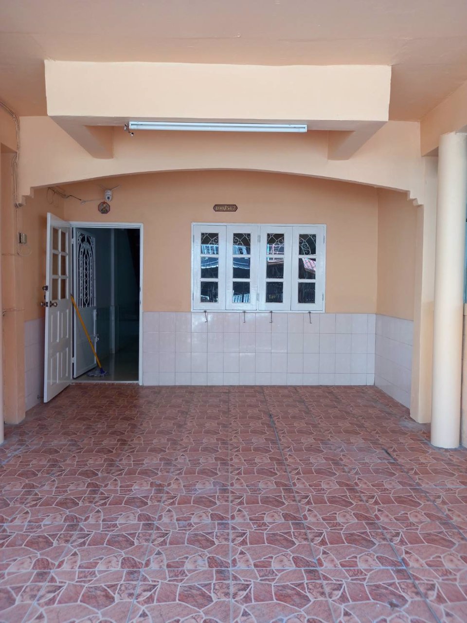 ให้เช่า-ทาวน์เฮาส์-2-ชั้น-หมู่บ้านสุขสันต์-7-ซอย-21-ใกล้-mrt-หลักสอง