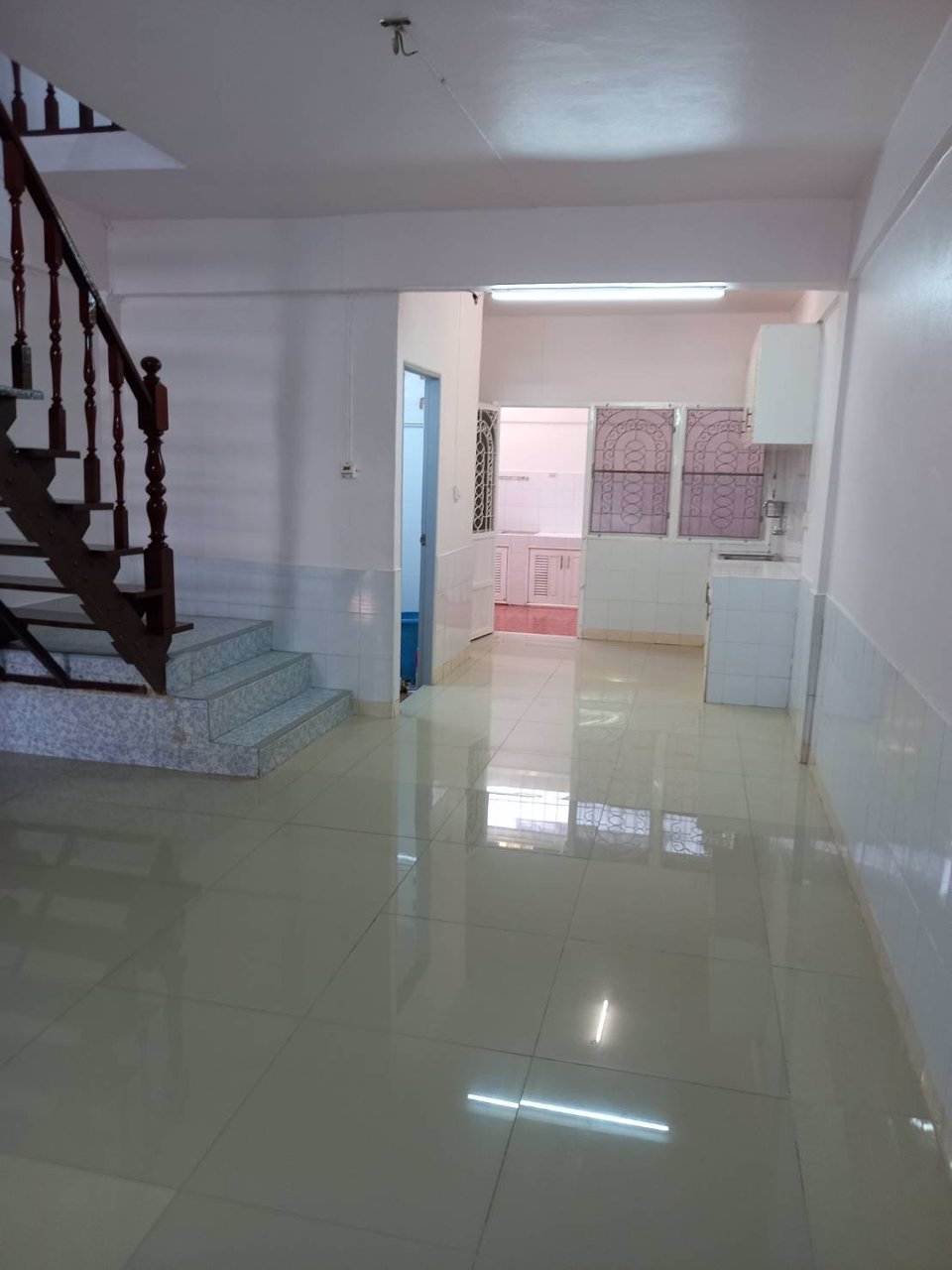 ให้เช่า-ทาวน์เฮาส์-2-ชั้น-หมู่บ้านสุขสันต์-7-ซอย-21-ใกล้-mrt-หลักสอง