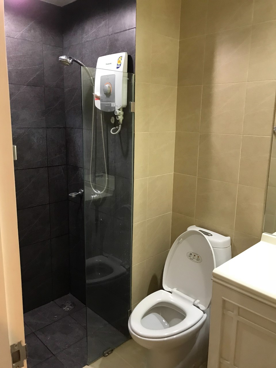 ขาย-ให้เช่า-คอนโด-เดอะสเตชั่น-สาทรบางรัก-ใกล้สถานี-bts-สะพานตากสิน