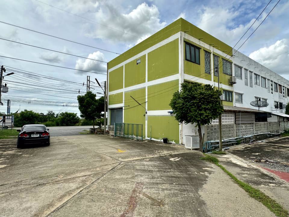 ขาย-อาคารพาณิชย์-2-ชั้นครึ่ง-แยกเจ้าปลุก-อยุธยา