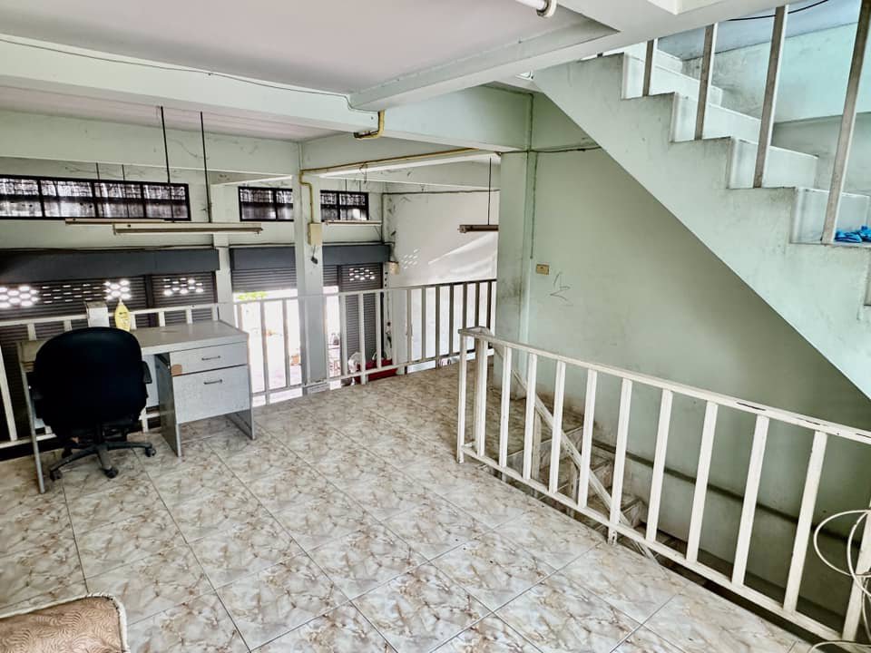 ขาย-อาคารพาณิชย์-2-ชั้นครึ่ง-แยกเจ้าปลุก-อยุธยา