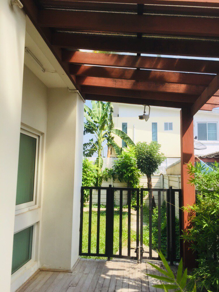 bh193 ให้เช่าด่วน บ้านเดี่ยว2ชั้น-4ห้องนอน-3ห้องน้ำ 102-ตารางวา-นวมินทร์-แถว-chocolate-ville-รามอินท