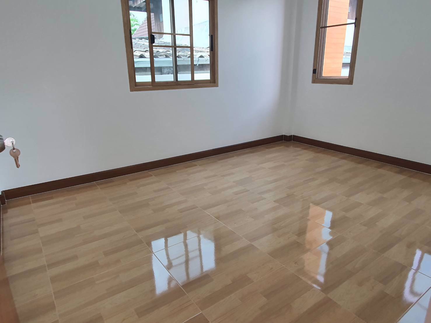 บ้านดีพร้อม-เพชรเกษม-110-แยก-4-3-บ้านมีพื้นที่ใช้สอยกว้างๆ-บรรยากาศร่มรื่น-โรงจอดรถหรู-4-คัน