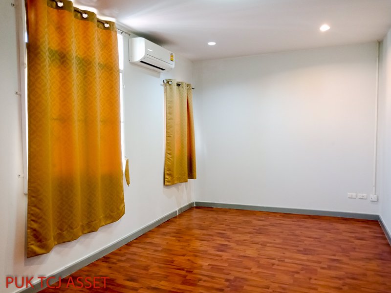 ขายทาวน์เฮ้าส์-2-ชั้น-214-ตารางวา-มเดอะคอนเนค8-ซอย-มหาชัย-ถบางนาตราด-ใกล้ห้างเมกาบางนา