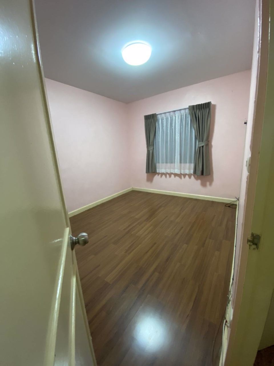 ขายทาวน์เฮ้าส์ต่อเติมตกแต่งเรียบร้อยหมู่บ้านพฤกษาพนาลี36