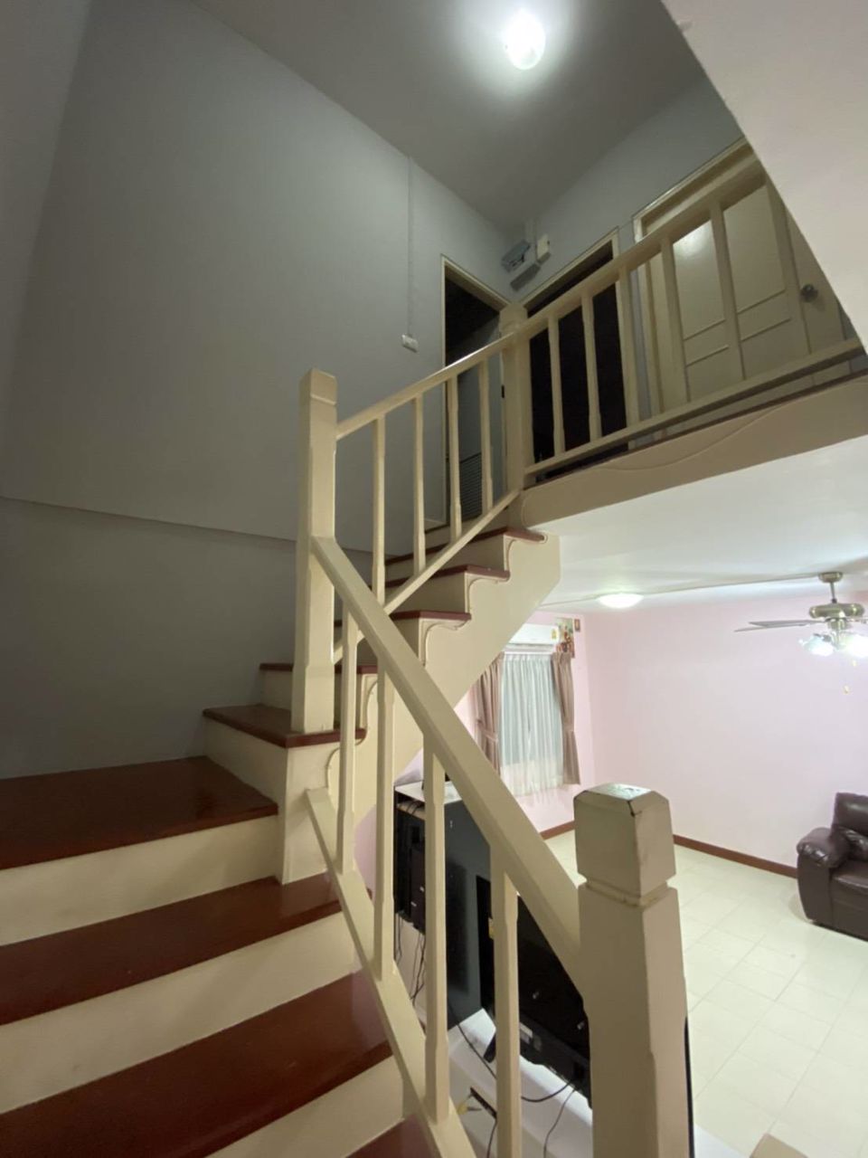 ขายทาวน์เฮ้าส์ต่อเติมตกแต่งเรียบร้อยหมู่บ้านพฤกษาพนาลี36