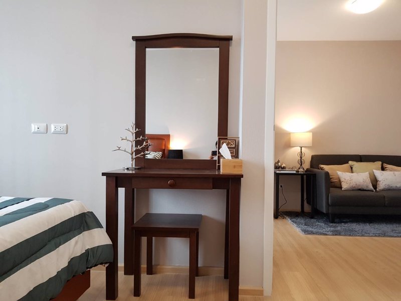 ขายพลัมคอนโดแจ้งวัฒนะ1ตกแต่งเรียบร้อย-พร้อมเฟอร์นิเจอร์และเครื่องใช้ไฟฟ้า