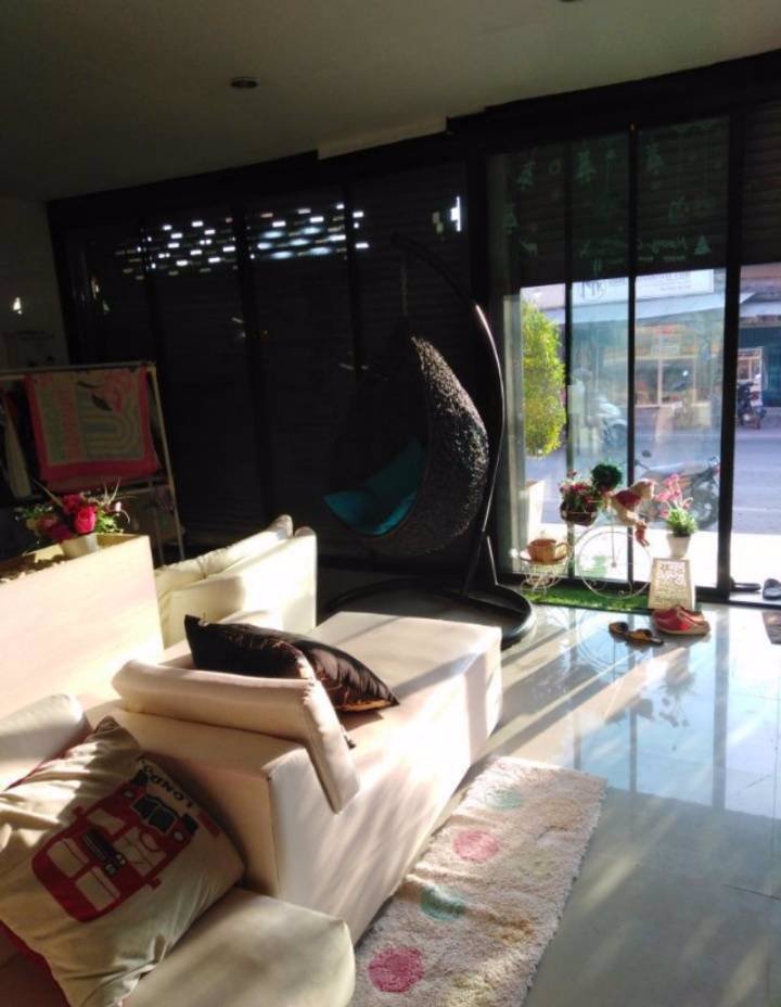 ขายบ้านพร้อมกิจการเสริมสวยและอุปกรณ์-ทำเลดี-ติดถนนใหญ่-หรือเช่ารายปี-อกุดจับ-จอุดรธานี