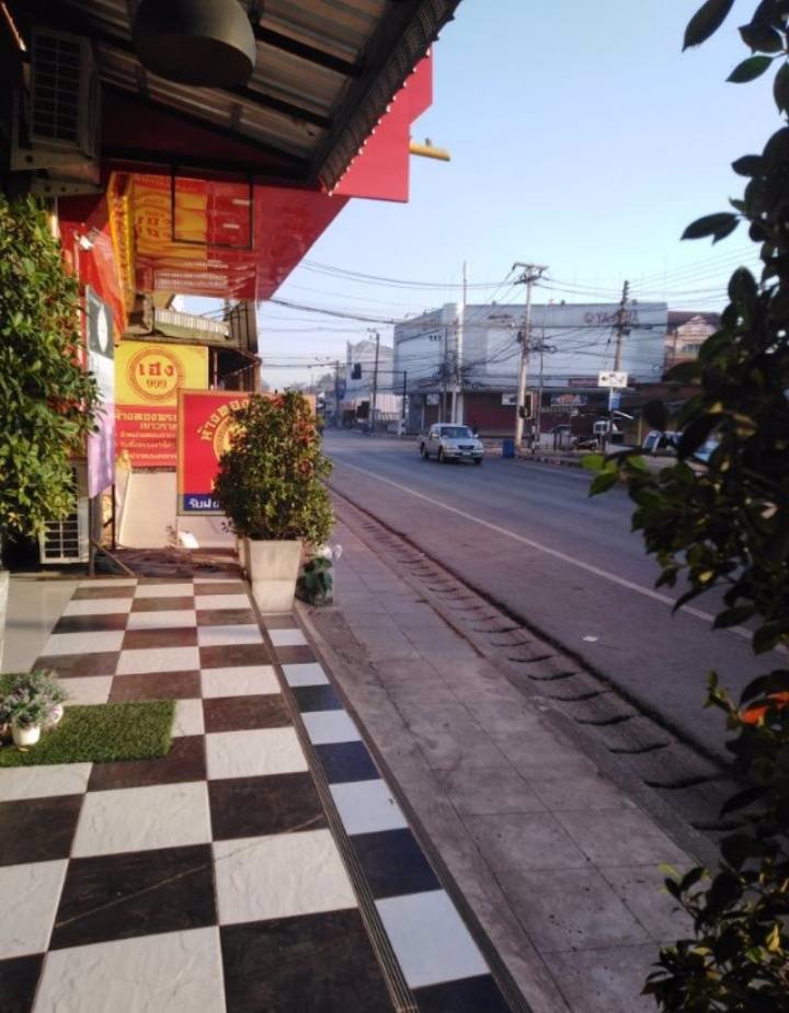 ขายบ้านพร้อมกิจการเสริมสวยและอุปกรณ์-ทำเลดี-ติดถนนใหญ่-หรือเช่ารายปี-อกุดจับ-จอุดรธานี
