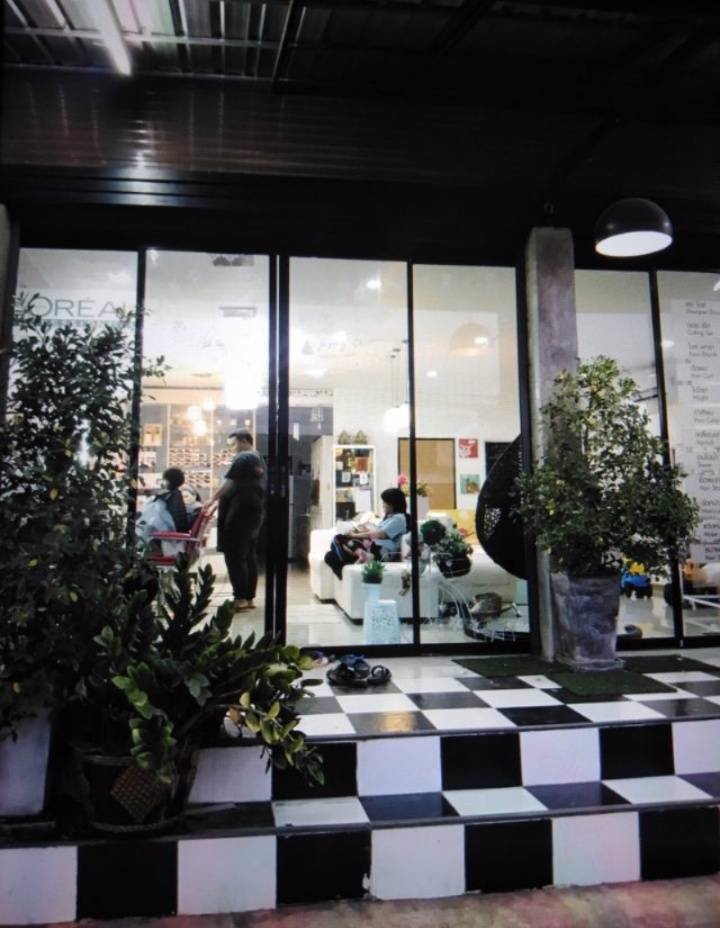 ขายบ้านพร้อมกิจการเสริมสวยและอุปกรณ์-ทำเลดี-ติดถนนใหญ่-หรือเช่ารายปี-อกุดจับ-จอุดรธานี