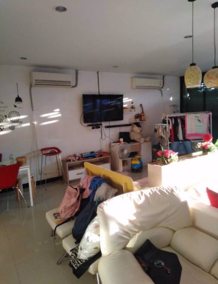 ขายบ้านพร้อมกิจการเสริมสวยและอุปกรณ์-ทำเลดี-ติดถนนใหญ่-หรือเช่ารายปี-อกุดจับ-จอุดรธานี