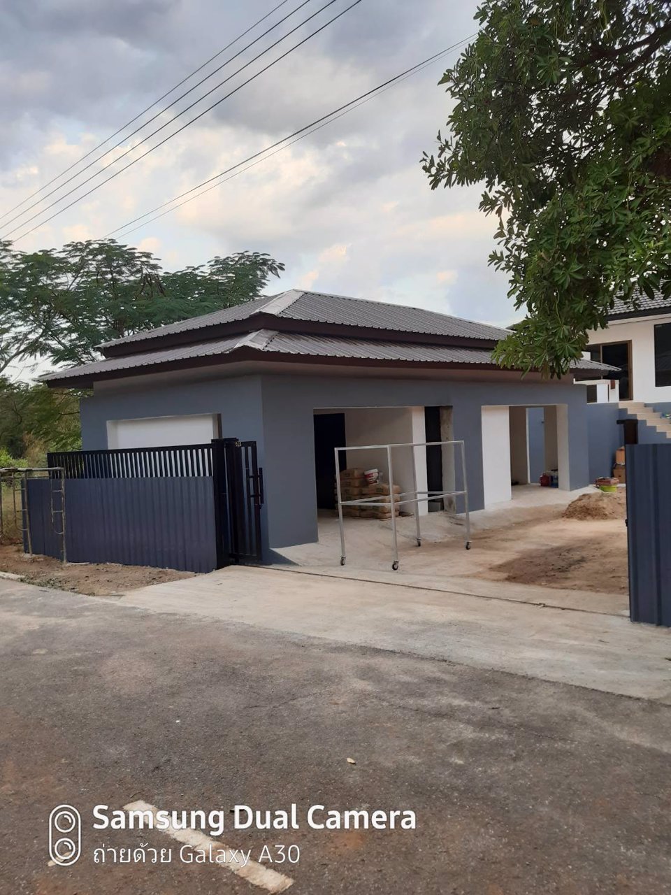 ขายหรือเช่าบ้านเดี่ยว-ใกล้แหล่งท่องเที่ยว-4ห้องนอน-2ห้องน้ำ-อำเภอปราณบุรี-จประจวบคีรีขันธ์