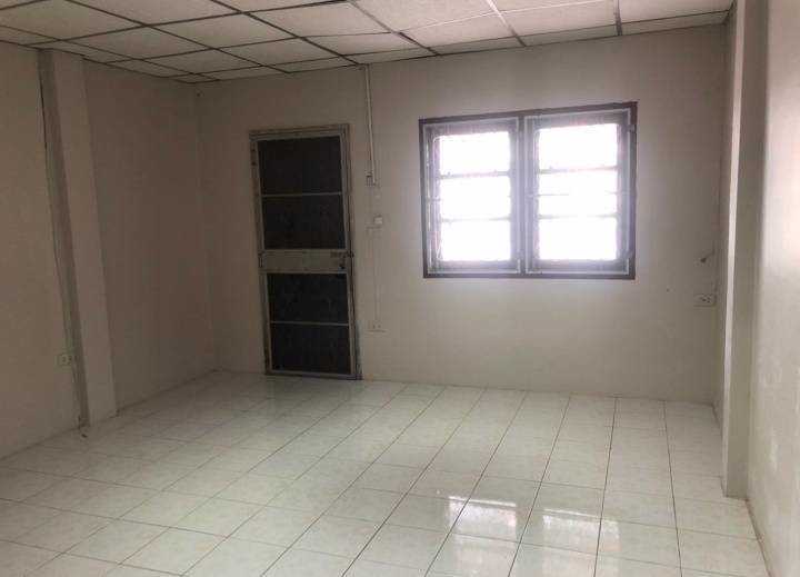 ทาวน์เฮ้าส์-2ชั้น-2ห้องนอน-ใกล้ถนนอ่างศิลา-อเมือง-จชลบุรี