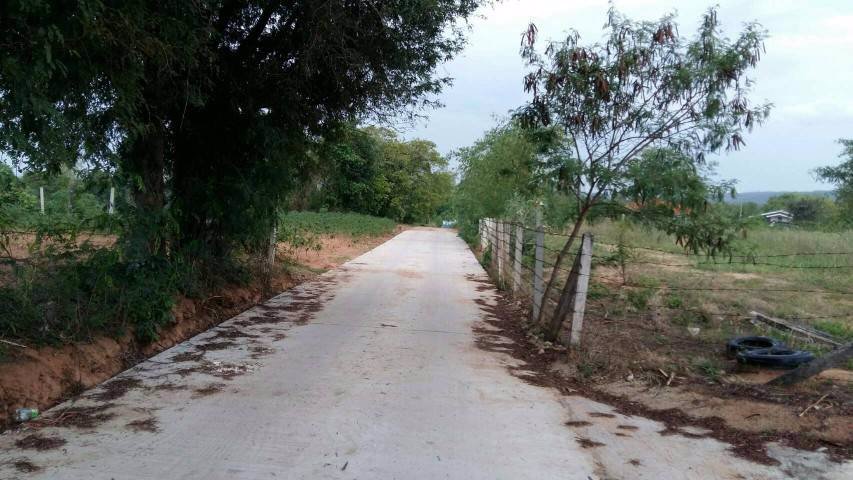 ที่ดินแบ่งขายหรือซื้อยกแปลง-มีถนน-น้ำไฟพร้อม-ใกล้อบตลาดบัวขาว-อสีคิ้ว-จนครราชสีมา