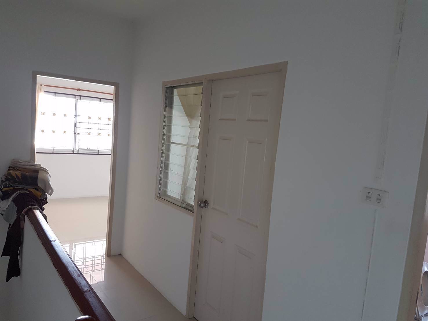 ขายทาวน์เฮ้าส์-2-ชั้น-หลังหัวมุม-หมู่บ้านมลฑล6-อสามพราน-จนครปฐม