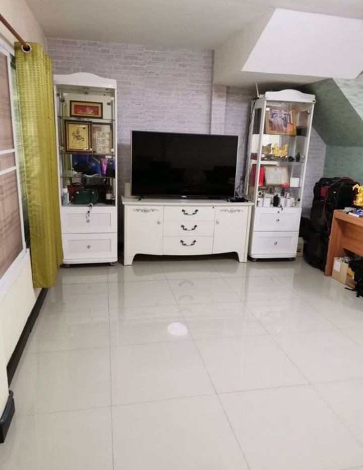 ขายทาวน์เฮ้าส์-2ชั้นพร้อมเฟอร์นิเจอร์-ในซอยหทัยราษฏร์39-คลองสามวา-กทม