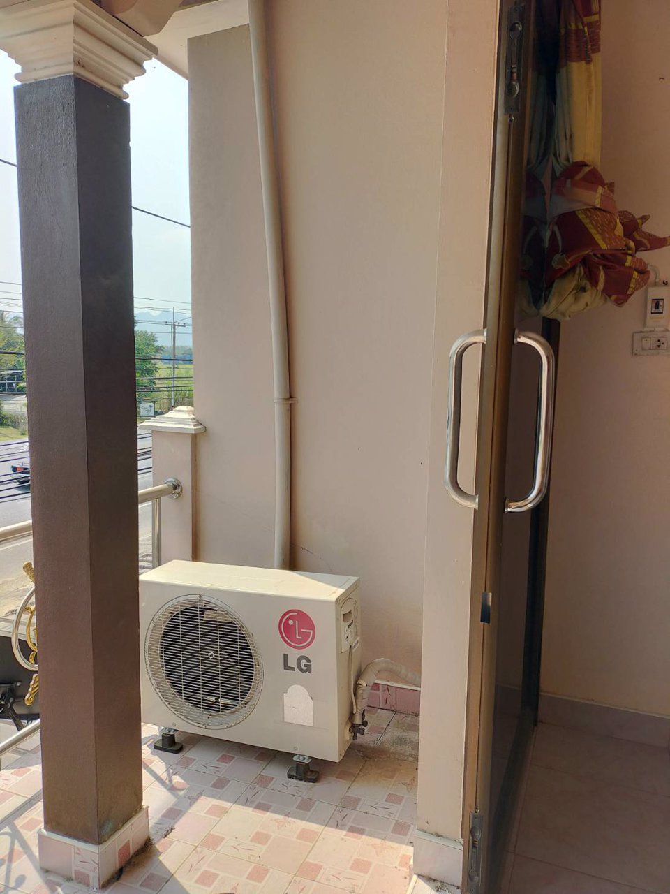 อาคารพาณิชย์ติดถนนใหญ่-ทำเลดีเหมาะทำการค้า-ที่พักอาศัย-อเมือง-จกาญจนบุรี