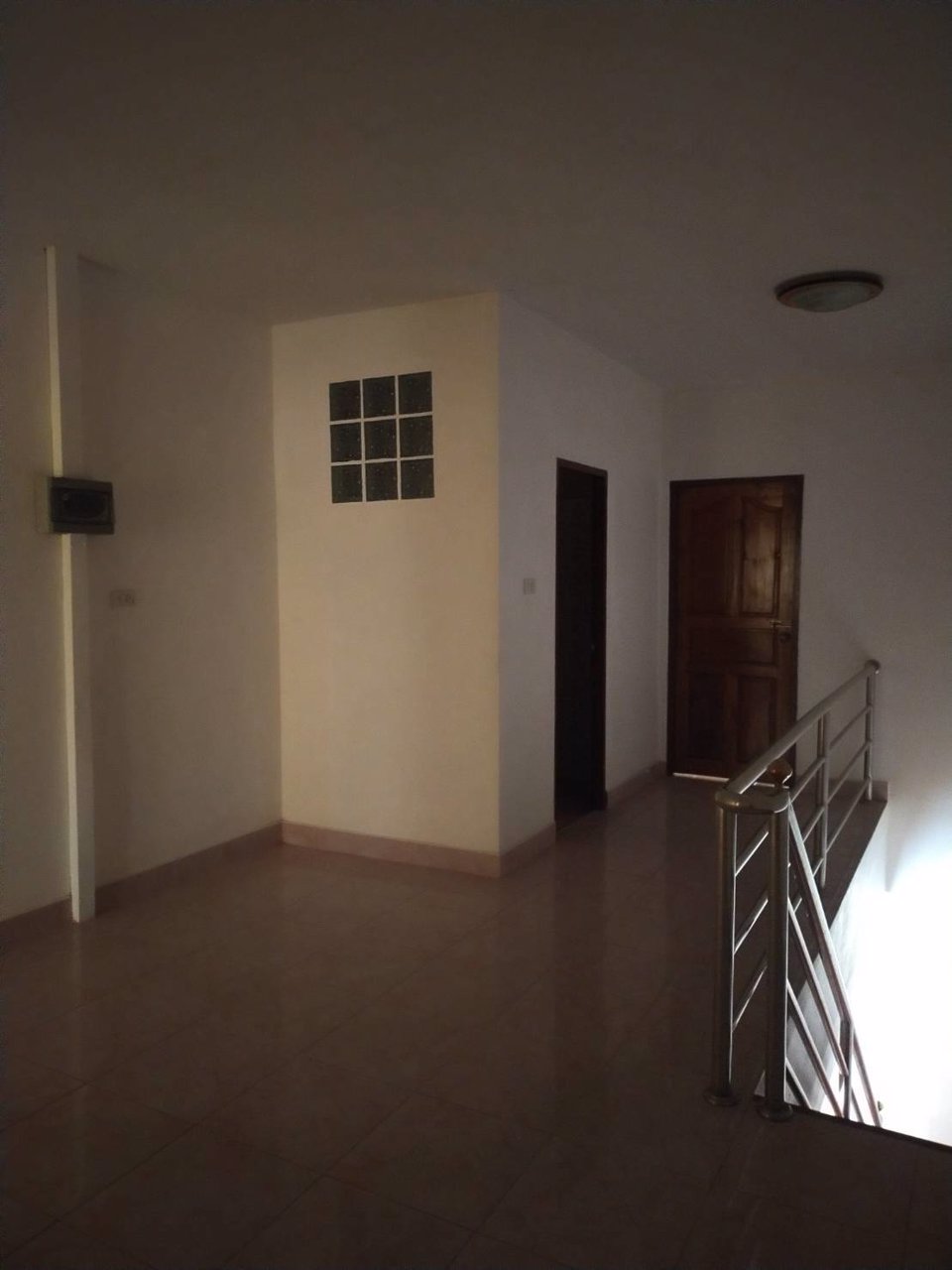 อาคารพาณิชย์ติดถนนใหญ่-ทำเลดีเหมาะทำการค้า-ที่พักอาศัย-อเมือง-จกาญจนบุรี