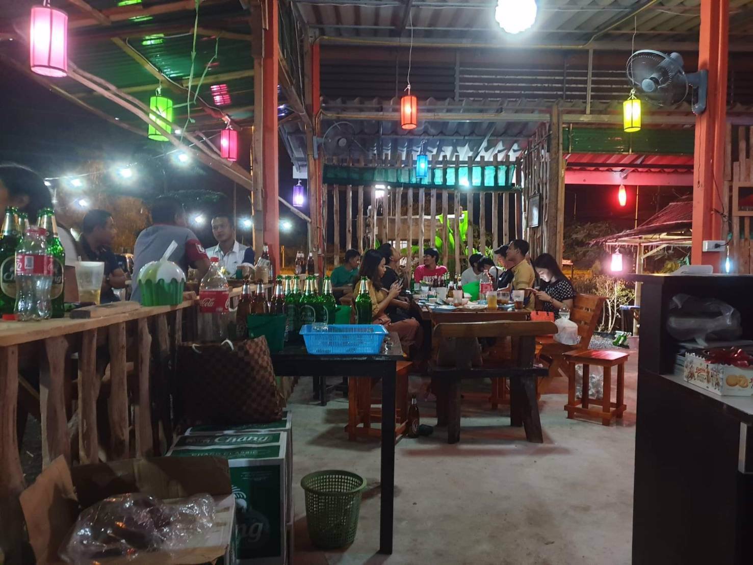 เซ้งร้านอาหารติดถนนใหญ่-มีที่จอดรถ-พร้อมอุปกรณ์ครบ-อสิชล-จนครศรีธรรมราช