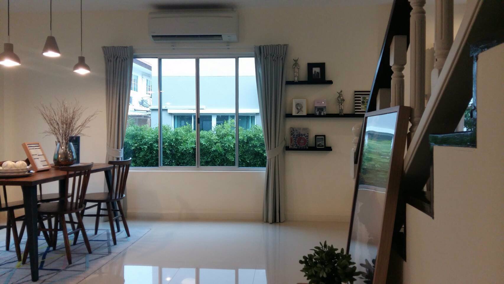 ขายบ้านเดี่ยวทำเลดีพร้อมเฟอร์นิเจอร์-หมู่บ้านกฤษดานครแกรนด์พาร์ค