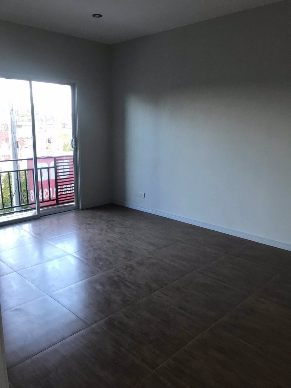 ทาวน์โฮมใหม่-3ห้องนอน-2ห้องน้ำ-ตเบิกไพร-อบ้านโป่ง-จราชบุรี