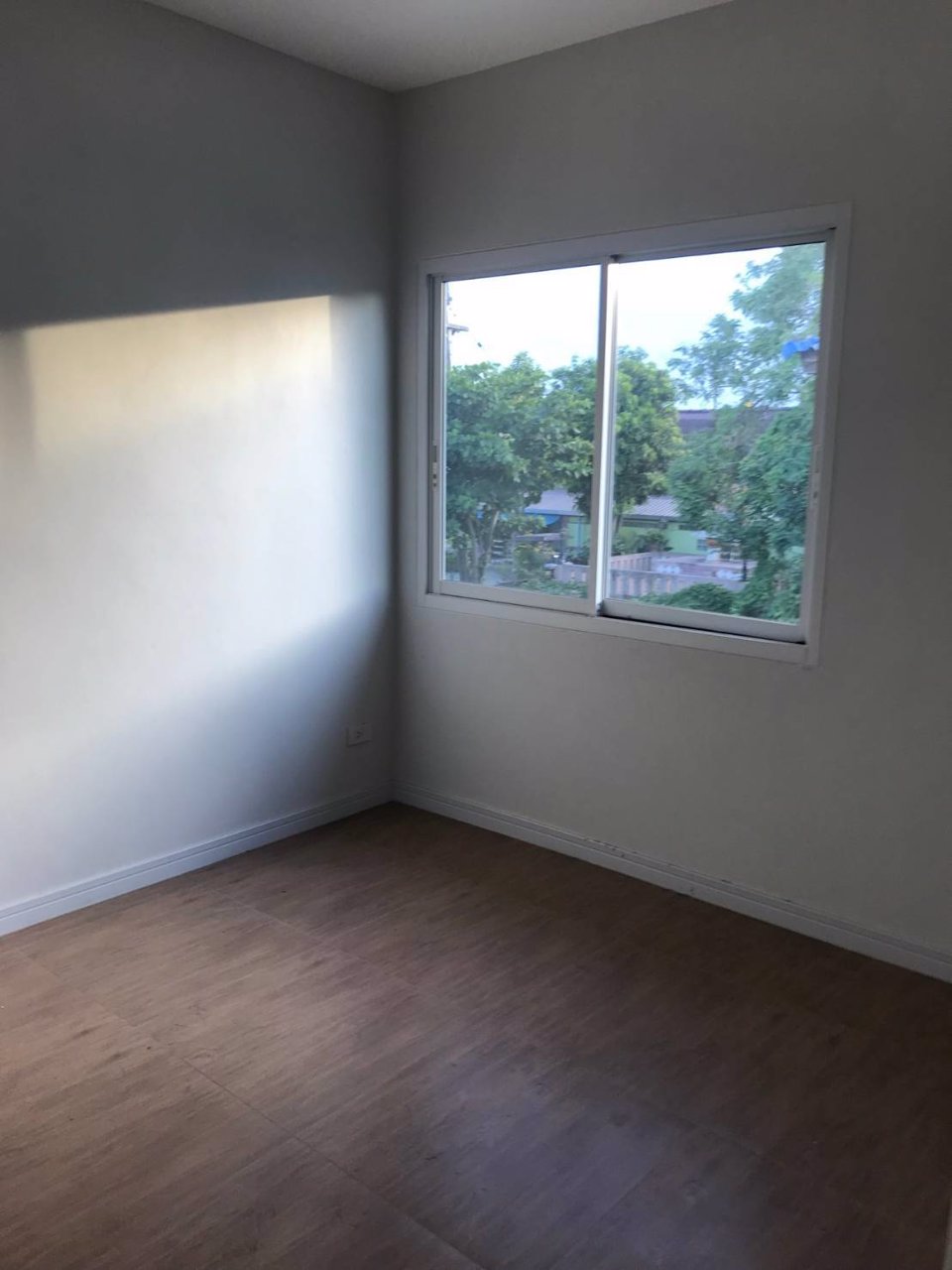 ทาวน์โฮมใหม่-3ห้องนอน-2ห้องน้ำ-ตเบิกไพร-อบ้านโป่ง-จราชบุรี