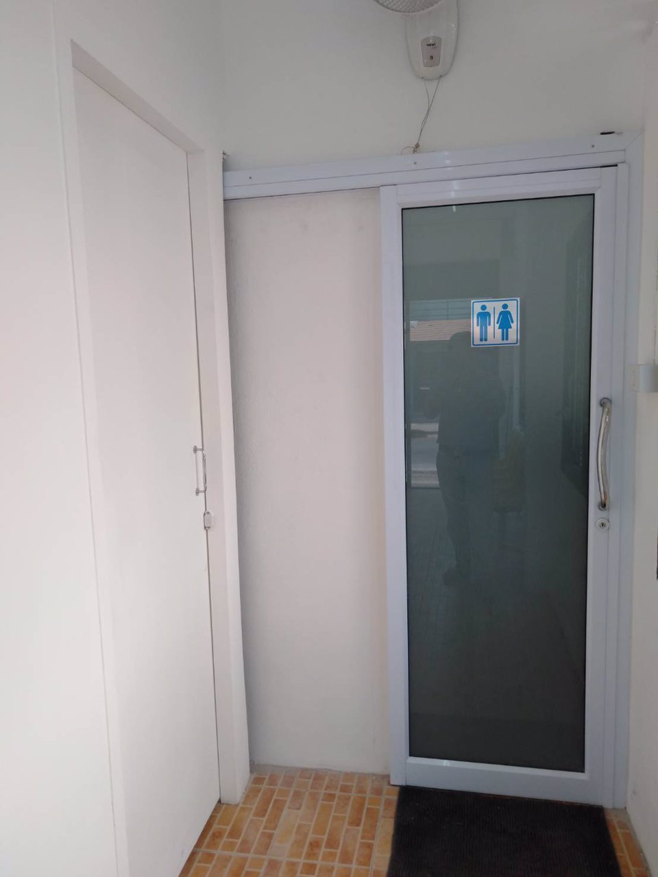 เซ้งห้อง-ทำเลดี-ตกแต่งครบ-เหมาะสำหรับเปิดร้าน-ทำกิจการ-อำเภอเมือง-จังหวัดเชียงใหม่